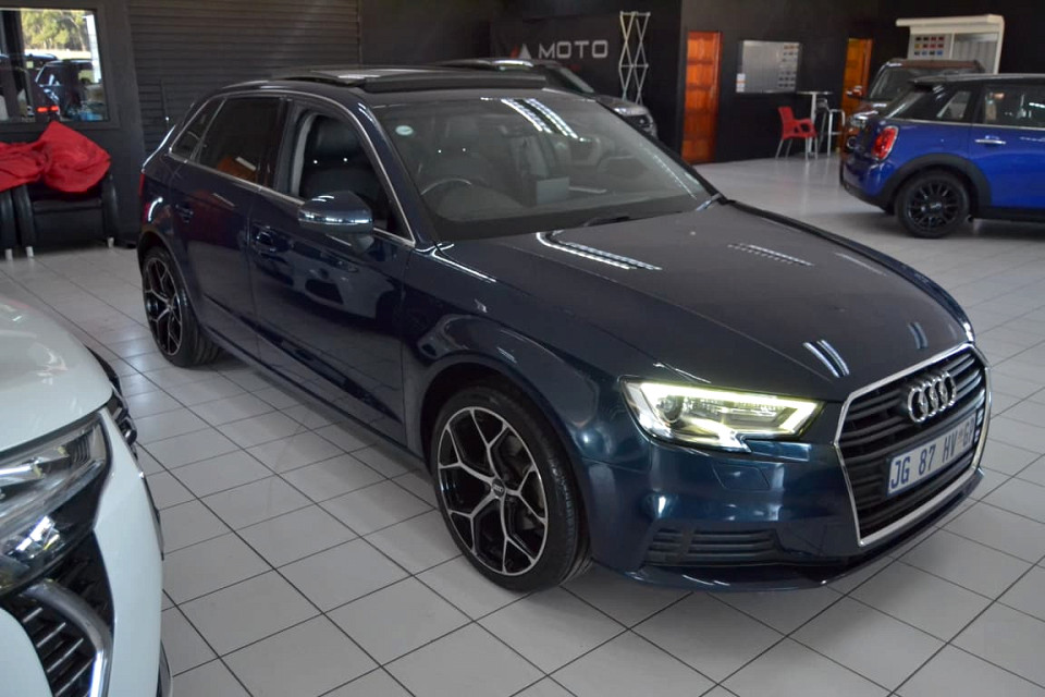 **# S-TRONIC # SUNROOF # LEATHER # FULL HISTORY** | 2019 AUDI A3 SPORTBACK 30 TFSI S TRONIC | id: 403992