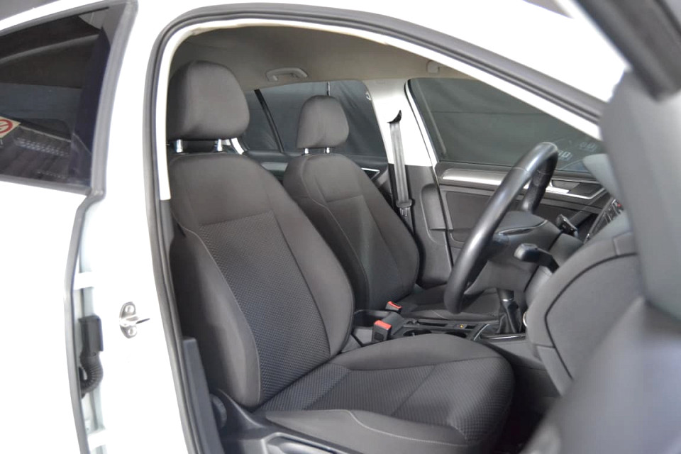 #LOWEST KM IN RSA!!!| 2020 VOLKSWAGEN GOLF VII 1.0 TSI TRENDLINE id: 418405