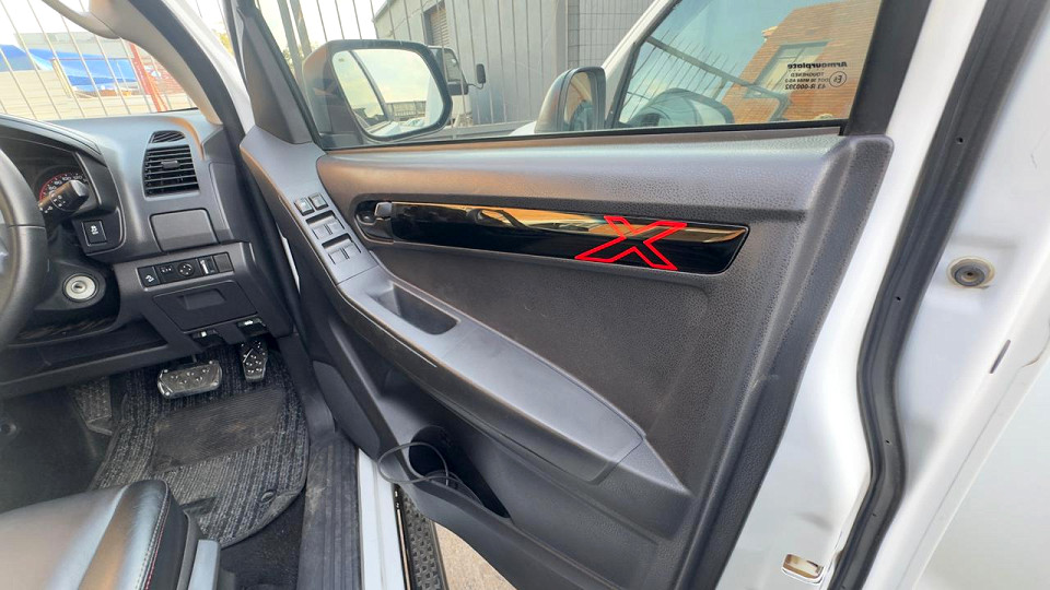 #BARGAIN 300 POWER SPORTY AUTOMATIC!!!| 2022 ISUZU D-MAX 300 X-RIDER D CAB AT id: 487563