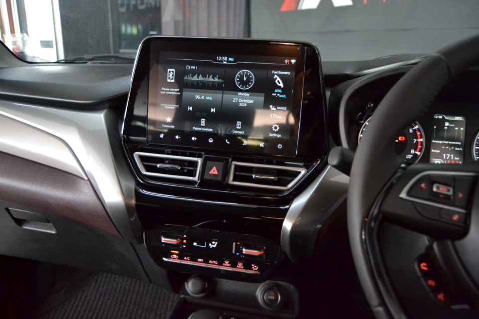 #HI-SPEC URBAN CROSSOVER!!!**| 2025 SUZUKI FRONX 1.5 GLX AT id: 496107