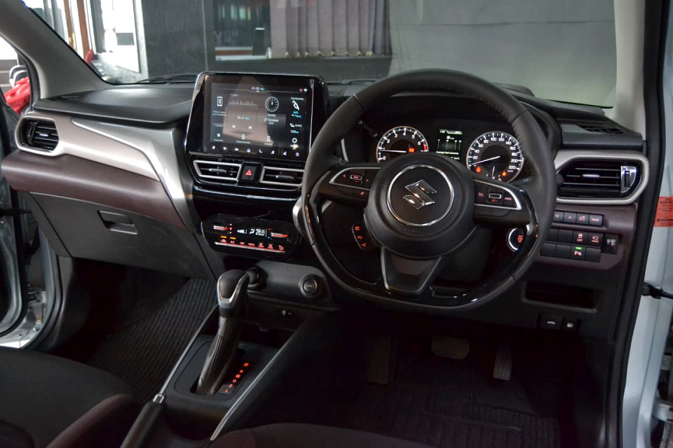 #HI-SPEC URBAN CROSSOVER!!!**| 2025 SUZUKI FRONX 1.5 GLX AT id: 496107