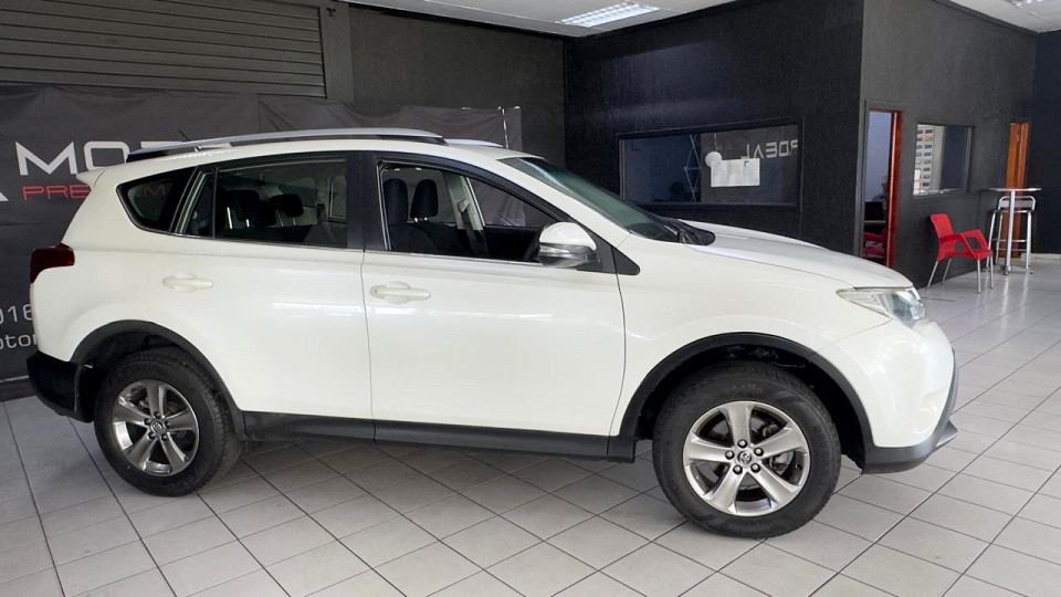 #SUV BARGAIN!!!| 2015 TOYOTA RAV4 2.0 GX 4X2 id: 510711