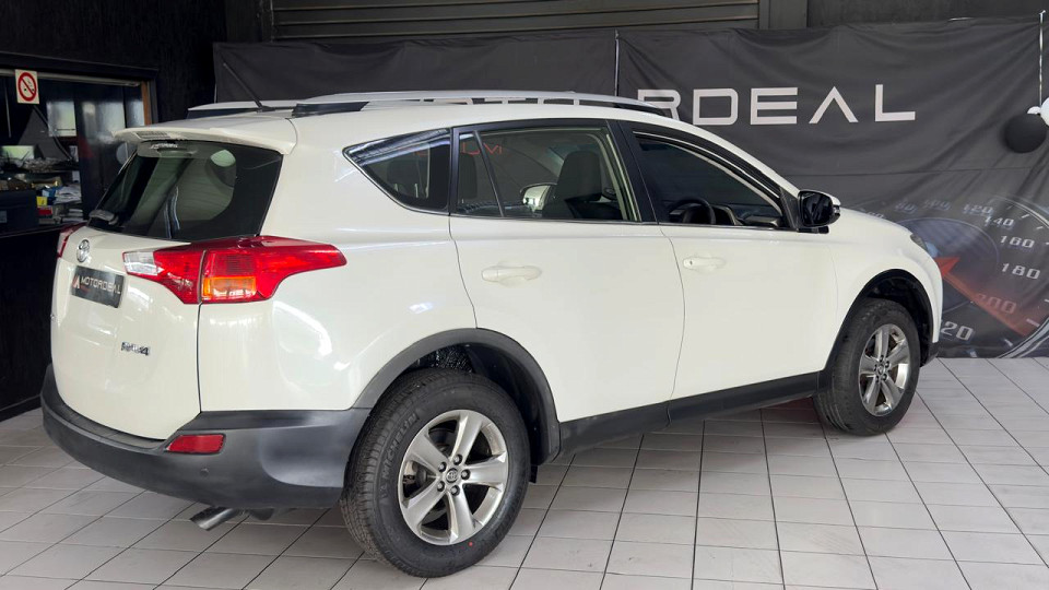 #SUV BARGAIN!!!| 2015 TOYOTA RAV4 2.0 GX 4X2 id: 510711
