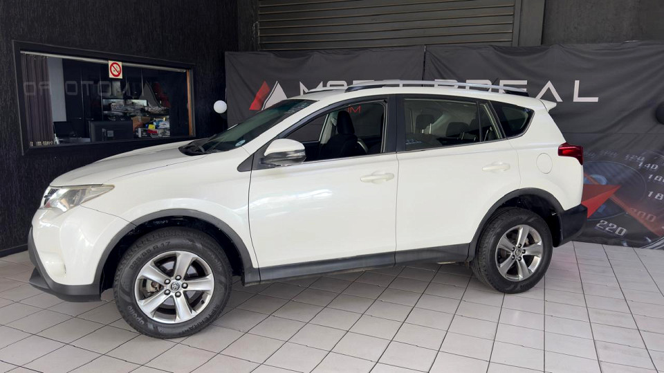 #SUV BARGAIN!!!| 2015 TOYOTA RAV4 2.0 GX 4X2 id: 510711