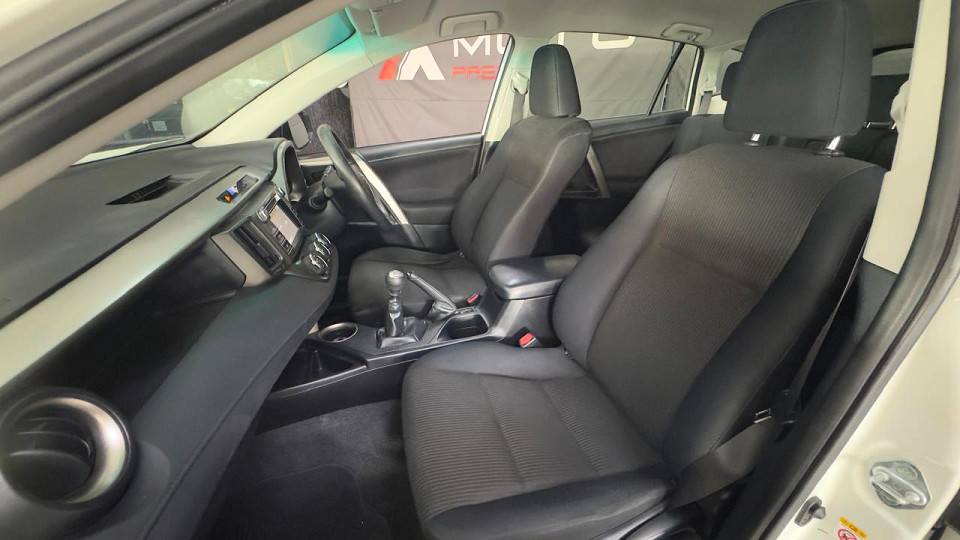 #SUV BARGAIN!!!| 2015 TOYOTA RAV4 2.0 GX 4X2 id: 510711