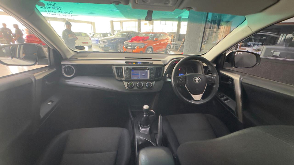 #SUV BARGAIN!!!| 2015 TOYOTA RAV4 2.0 GX 4X2 id: 510711