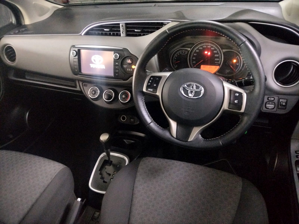 #NICE LITTLE AUTOMATIC!!!| 2015 TOYOTA YARIS 1.3 XS 5-DOOR id: 486605