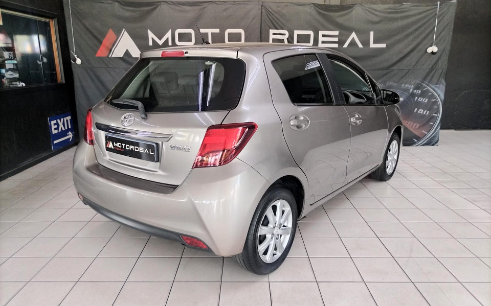 #NICE LITTLE AUTOMATIC!!!| 2015 TOYOTA YARIS 1.3 XS 5-DOOR id: 486605