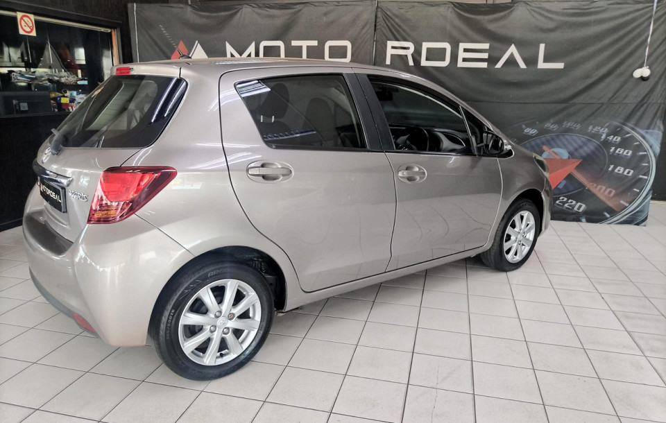#NICE LITTLE AUTOMATIC!!!| 2015 TOYOTA YARIS 1.3 XS 5-DOOR id: 486605