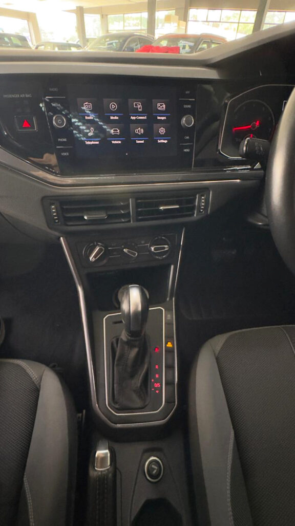 #HIGHLINE_AUTO_LUXURY| 2020 VOLKSWAGEN POLO HATCH 1.0 TSI  HIGHLINE DSG id: 505829