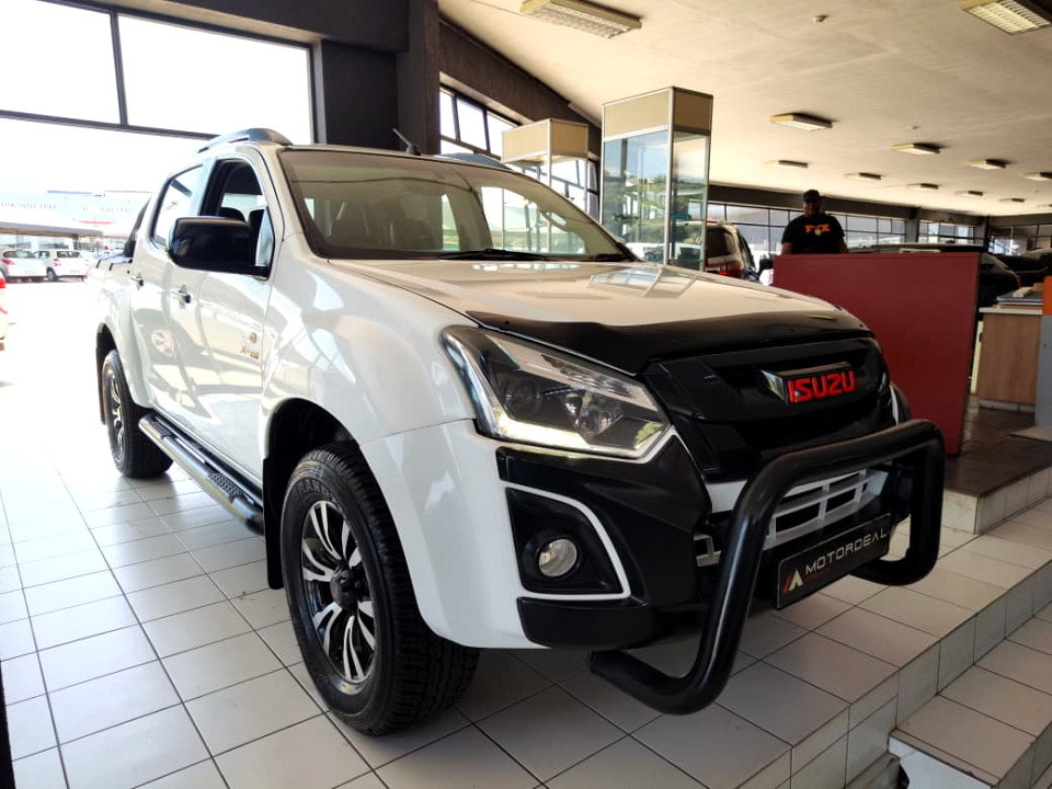 #BARGAIN 300 POWER SPORTY AUTOMATIC!!!| 2022 ISUZU D-MAX 300 X-RIDER D CAB AT id: 487563