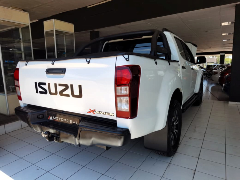 #BARGAIN 300 POWER SPORTY AUTOMATIC!!!| 2022 ISUZU D-MAX 300 X-RIDER D CAB AT id: 487563