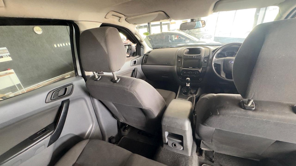 #CANOPY+RAPTOR TRIM BARGAIN!!!| 2015 FORD RANGER 2.2 TDCi XL 4X2 D/CAB id: 530371