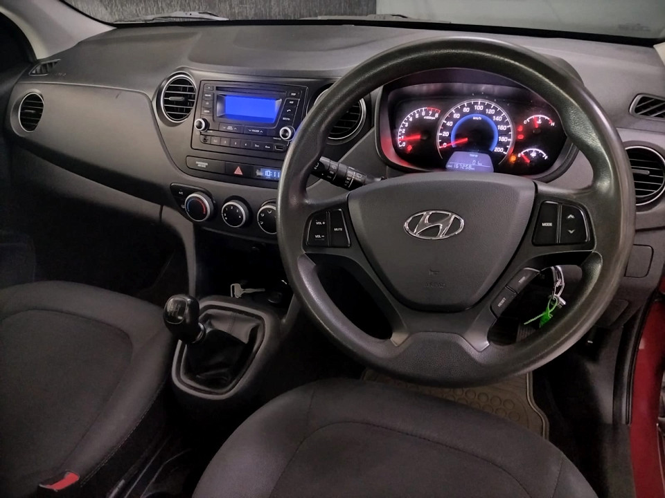 #FUEL SAVER CITY RUNABOUT – HYUNDAI i10 FLUID| 2015 HYUNDAI i10 1.2 FLUID id: 527787