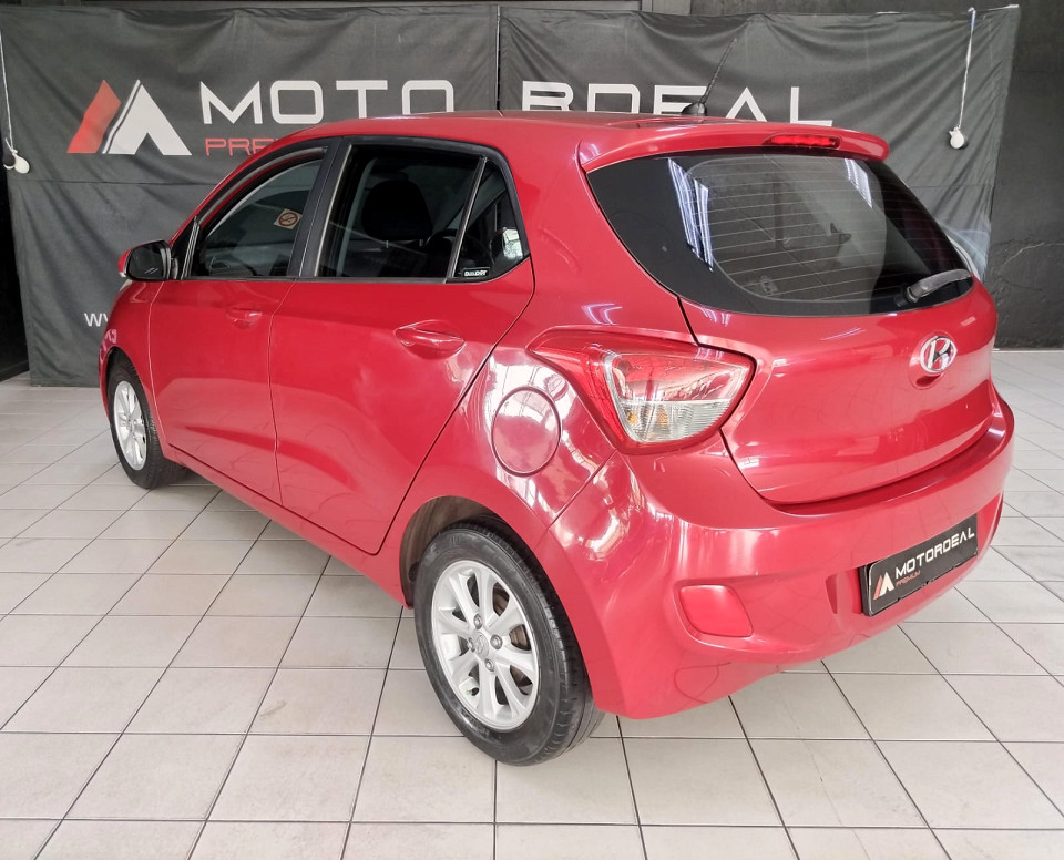 #FUEL SAVER CITY RUNABOUT – HYUNDAI i10 FLUID| 2015 HYUNDAI i10 1.2 FLUID id: 527787