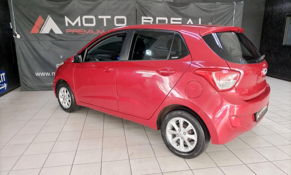 #FUEL SAVER CITY RUNABOUT – HYUNDAI i10 FLUID| 2015 HYUNDAI i10 1.2 FLUID id: 527787