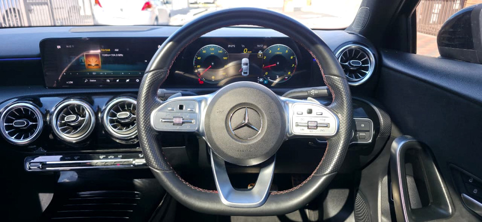 #LOOKER+BARGAIN!!!| 2022 MERCEDES-BENZ A-CLASS SEDAN 200 7G-DCT id: 523619