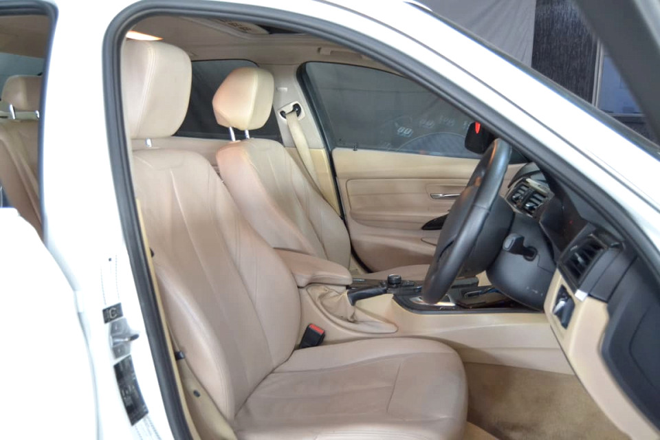 #SPORTY DIESEL+SUNROOF BARGAIN!!! | 2014 BMW 3 SERIES SEDAN 320d LUXURY LINE STEPTRONIC id: 423924