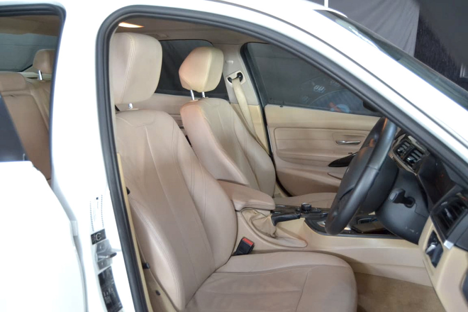 #SPORTY DIESEL+SUNROOF BARGAIN!!! | 2014 BMW 3 SERIES SEDAN 320d LUXURY LINE STEPTRONIC id: 423924