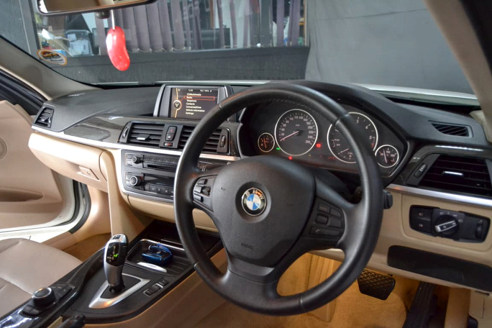 #SPORTY DIESEL+SUNROOF BARGAIN!!! | 2014 BMW 3 SERIES SEDAN 320d LUXURY LINE STEPTRONIC id: 423924