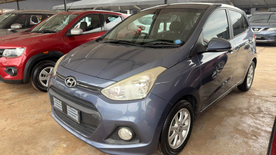 FUEL SAVER AUTOMATIC| 2016 HYUNDAI GRAND i10 1.2 FLUID AT id: 528841