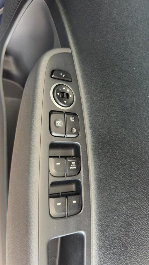 FUEL SAVER AUTOMATIC| 2016 HYUNDAI GRAND i10 1.2 FLUID AT id: 528841