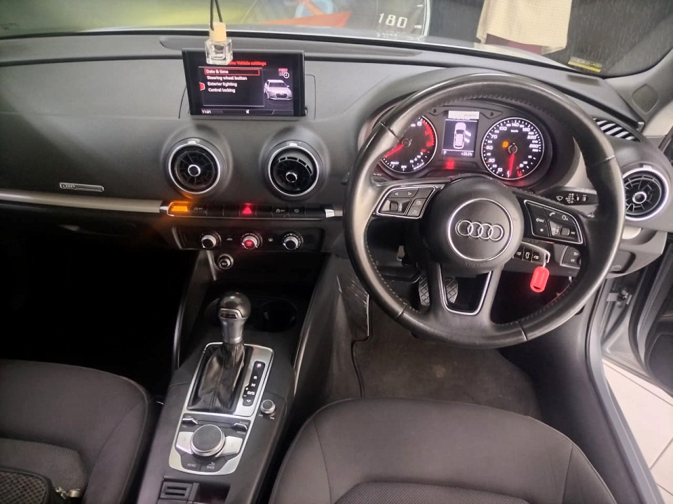 #BARGAIN SMART 5 DOOR AUTOMATIC !!!| 2019 AUDI A3 SPORTBACK 30 TFSI S TRONIC id: 528782