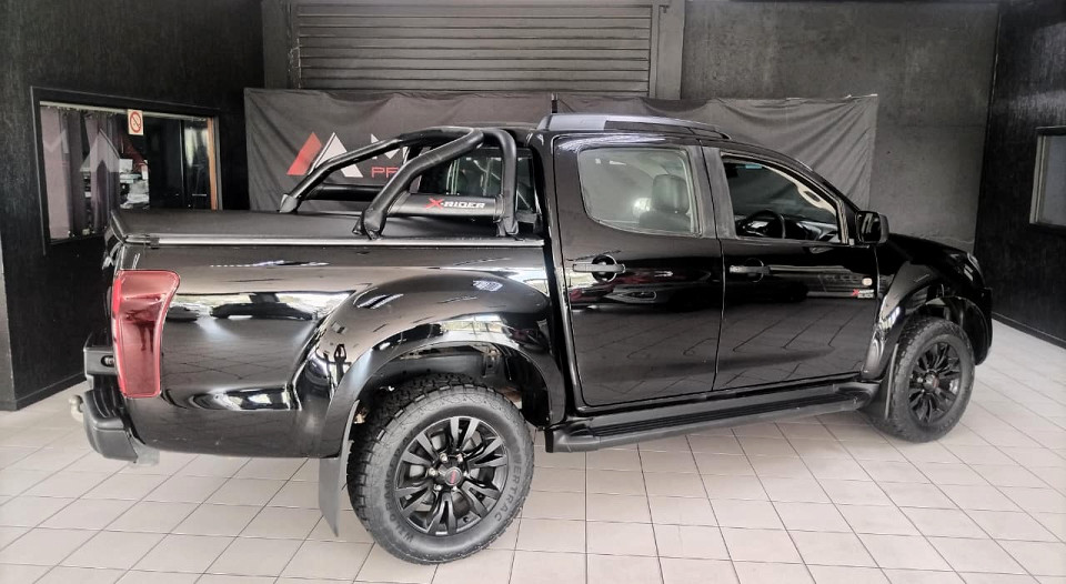 #BLACK EDITION Double Cab !!!| 2019 ISUZU KB 250 D-TEQ X-RIDER BLACK D/CAB id: 538199