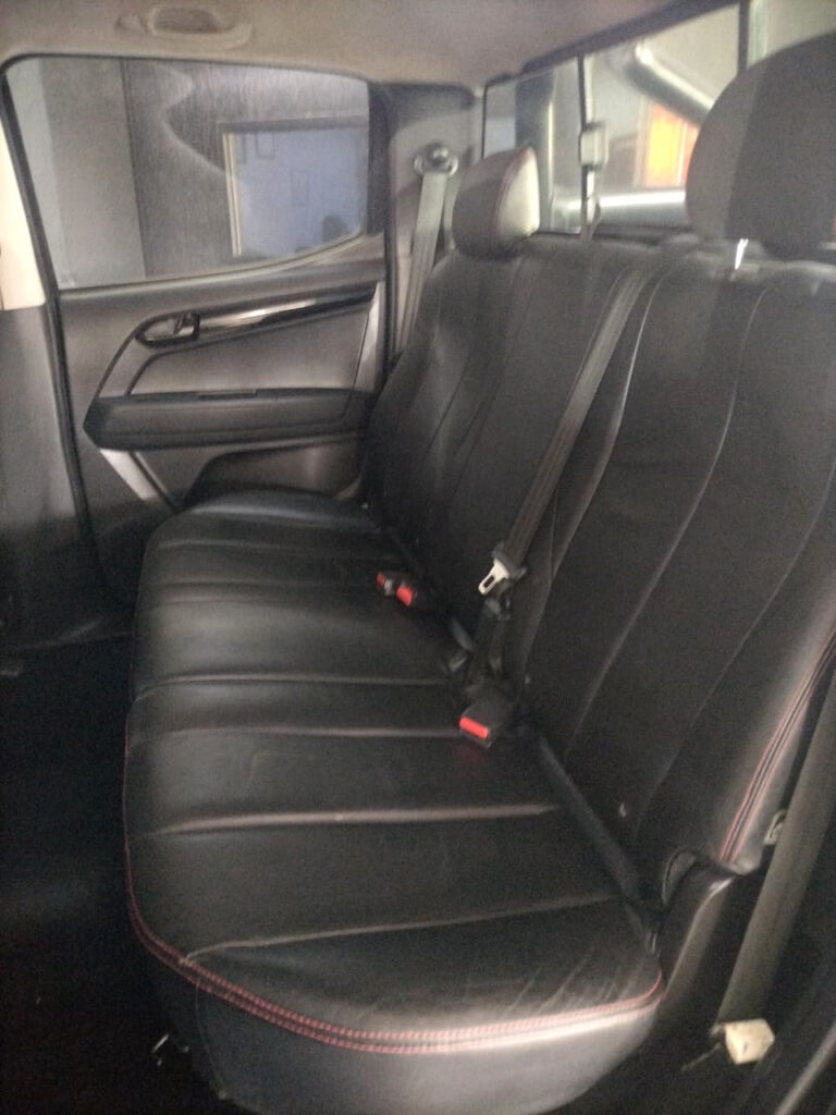 #BLACK EDITION Double Cab !!!| 2019 ISUZU KB 250 D-TEQ X-RIDER BLACK D/CAB id: 538199