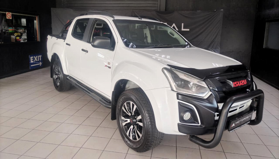 #BARGAIN 300 POWER SPORTY AUTOMATIC!!!| 2022 ISUZU D-MAX 300 X-RIDER D CAB AT id: 487563