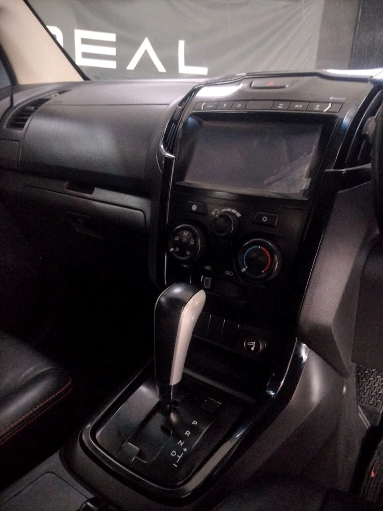 #BARGAIN 300 POWER SPORTY AUTOMATIC!!!| 2022 ISUZU D-MAX 300 X-RIDER D CAB AT id: 487563