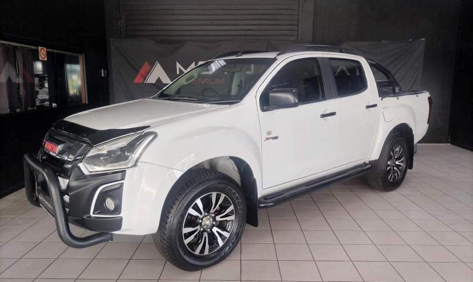 #BARGAIN 300 POWER SPORTY AUTOMATIC!!!| 2022 ISUZU D-MAX 300 X-RIDER D CAB AT id: 487563