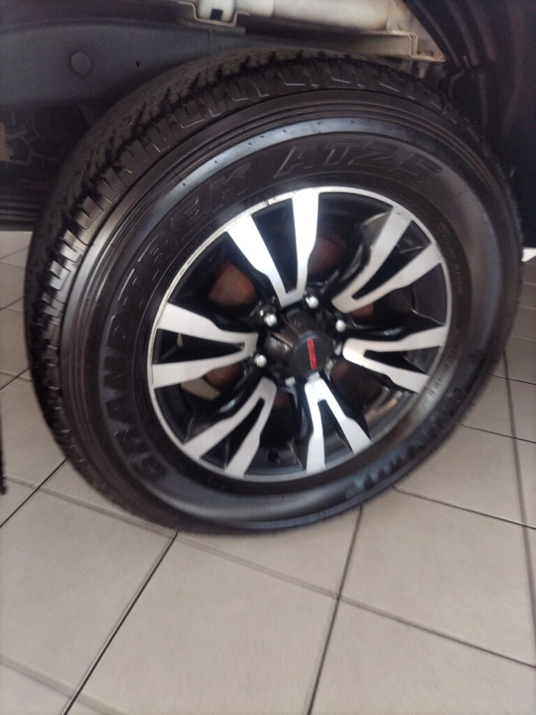 #BARGAIN 300 POWER SPORTY AUTOMATIC!!!| 2022 ISUZU D-MAX 300 X-RIDER D CAB AT id: 487563