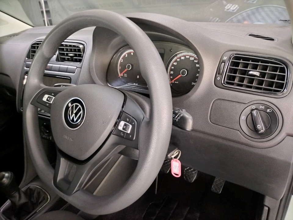 #LOW Km WINNER| 2024 VOLKSWAGEN POLO VIVO HATCH 1.4 id: 538183
