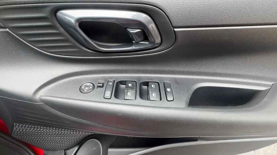 #LOWEST Km 2-TONE BARGAIN !!!| 2025 HYUNDAI i20 1.4 PREMIUM AT id: 537604