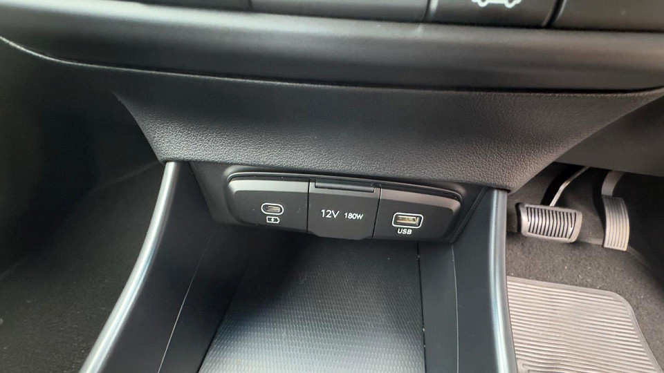 #LOWEST Km 2-TONE BARGAIN !!!| 2025 HYUNDAI i20 1.4 PREMIUM AT id: 537604