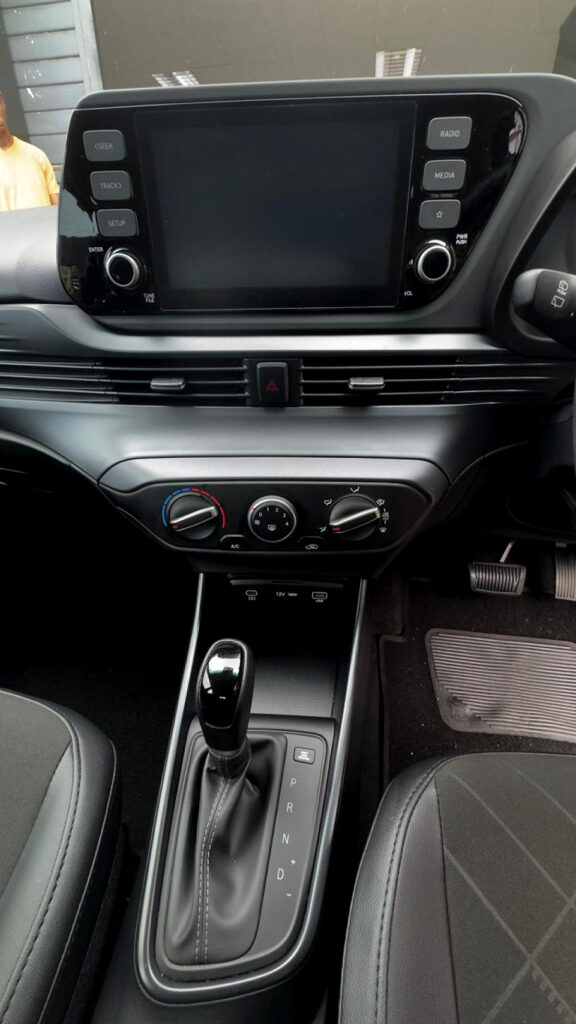 #LOWEST Km 2-TONE BARGAIN !!!| 2025 HYUNDAI i20 1.4 PREMIUM AT id: 537604