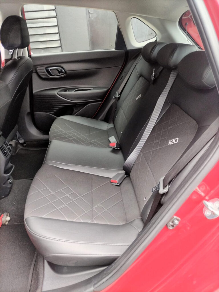 #LOWEST Km 2-TONE BARGAIN !!!| 2025 HYUNDAI i20 1.4 PREMIUM AT id: 537604