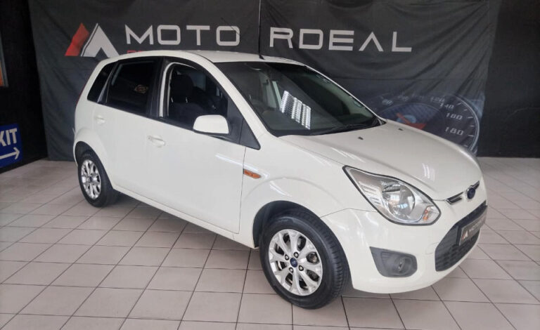 2015 FORD FIGO 1.4 TREND