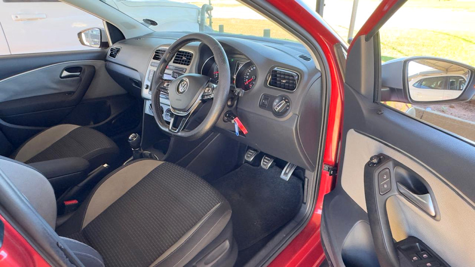 #SMART BUY!!! #SMART COLOUR!!!| 2015 VOLKSWAGEN POLO CROSSPOLO 1.2 TSI id: 549916