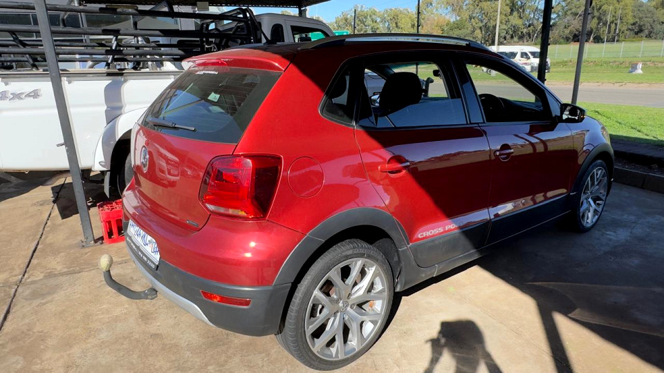 #SMART BUY!!! #SMART COLOUR!!!| 2015 VOLKSWAGEN POLO CROSSPOLO 1.2 TSI id: 549916