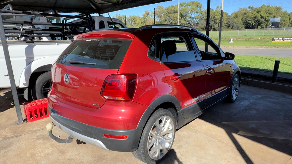 #SMART BUY!!! #SMART COLOUR!!!| 2015 VOLKSWAGEN POLO CROSSPOLO 1.2 TSI id: 549916