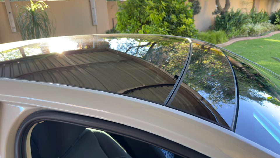 #SMART R-LINE+SUNROOF!!!   R-LINE styling.  LED Headlights... Reverse Camera...  Roof Spoiler...  and More!!!      | 2020 VOLKSWAGEN POLO HATCH 1.0 HIGHLINE id: 557080