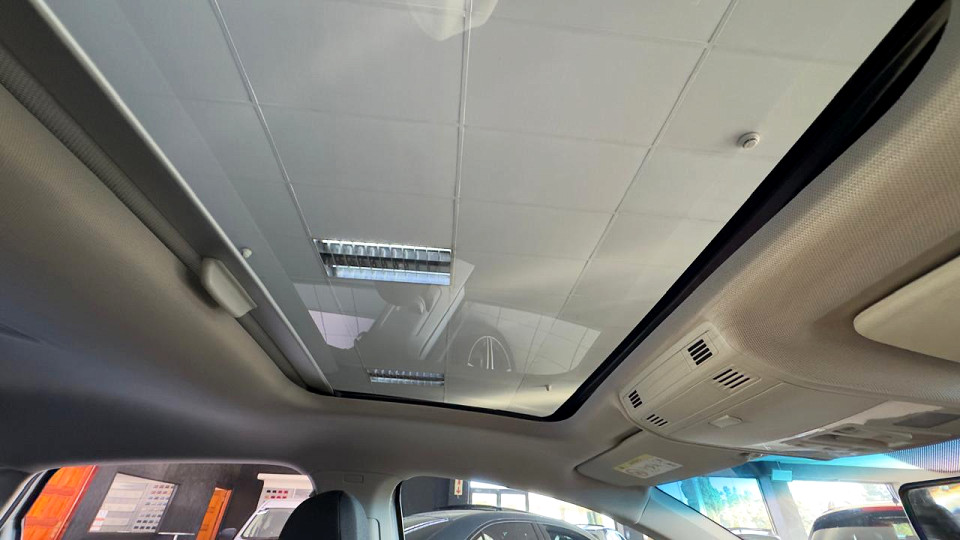 #SMART R-LINE+SUNROOF!!!   R-LINE styling.  LED Headlights... Reverse Camera...  Roof Spoiler...  and More!!!      | 2020 VOLKSWAGEN POLO HATCH 1.0 HIGHLINE id: 557080