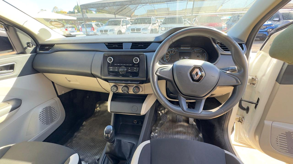 #7-SEATER FAMILY BARGAIN| 2025 RENAULT TRIBER 1.0 LIFE id: 566270