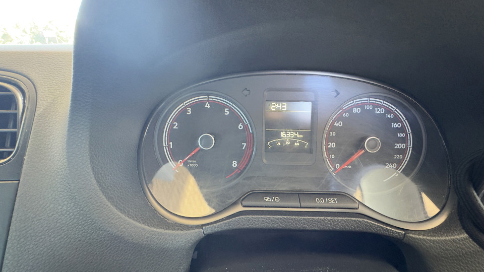 #VERY LOW KM BARGAIN!!!| 2025 VOLKSWAGEN POLO VIVO HATCH 1.4 LIFE id: 562777