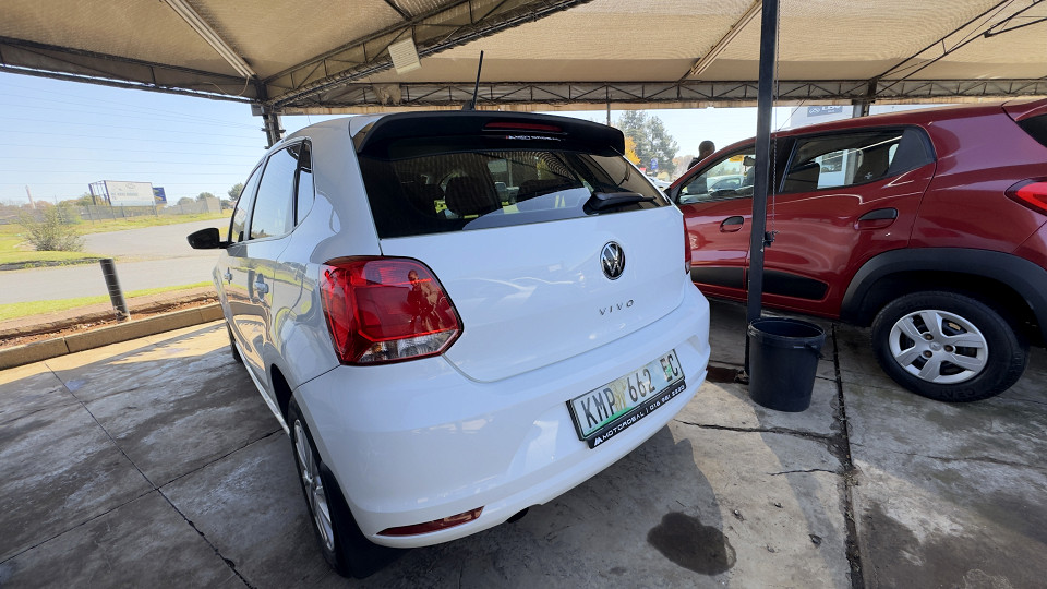 #VERY LOW KM BARGAIN!!!| 2025 VOLKSWAGEN POLO VIVO HATCH 1.4 LIFE id: 562777