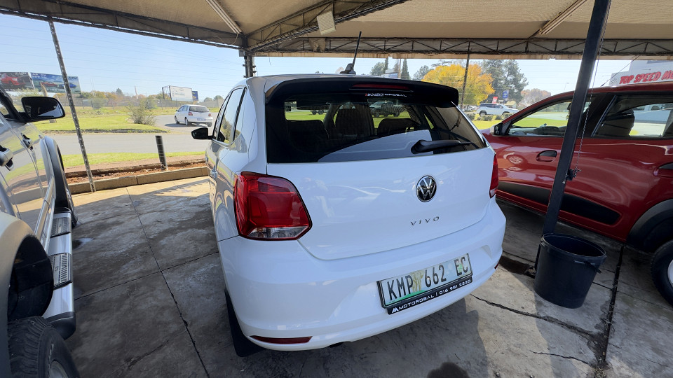 #VERY LOW KM BARGAIN!!!| 2025 VOLKSWAGEN POLO VIVO HATCH 1.4 LIFE id: 562777