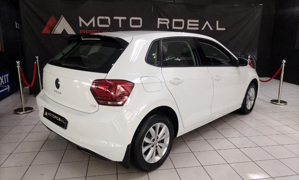 #BARGAIN AUTOMATIC!!! MAGS... SPOT LIGHTS... ROOF SPOILER... Bonnet Guard... | 2021 VOLKSWAGEN POLO 1.0 COMFORTLINE DSG id: 573114