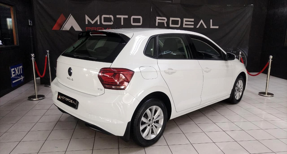 #BARGAIN AUTOMATIC!!! MAGS... SPOT LIGHTS... ROOF SPOILER... Bonnet Guard... | 2021 VOLKSWAGEN POLO 1.0 COMFORTLINE DSG id: 573114
